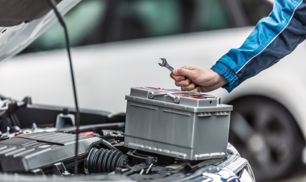 Signs Your Car's Battery Needs to Be Changed | Ocala Auto Repair